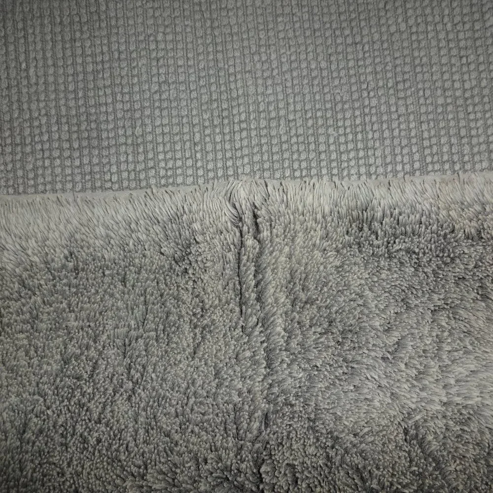 Simply Vera Wang 100% Combed Cotton Plush Grey Rug 34 x 20
